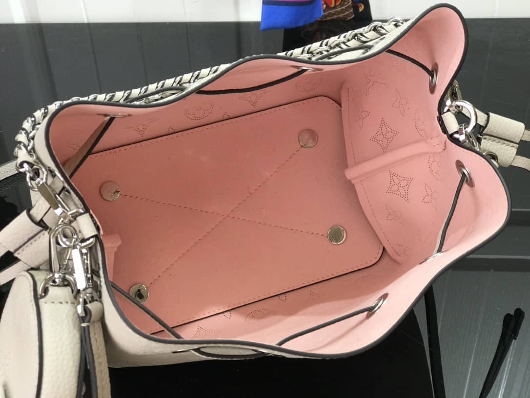 L0vis Vvtt0n Bella Mahina Magnolia Leather Replica Bag M57068 Beige