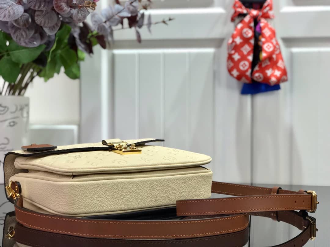 L0vis Vvtt0n Pochette Metis Braided Monogram Empreinte Replica Beige M43942