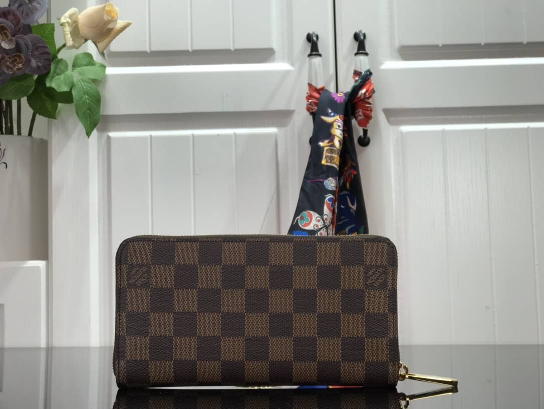 L0vis Vvtt0n Christmas Damier Ebene Canvas Zippy Wallet Replica N60403