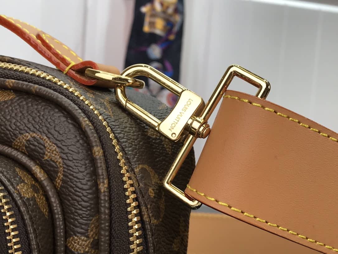 Best Replica L0vis Vvtt0n Monogram Geronimos Utility Crossbody Bag Replica M45672(ColaReps)