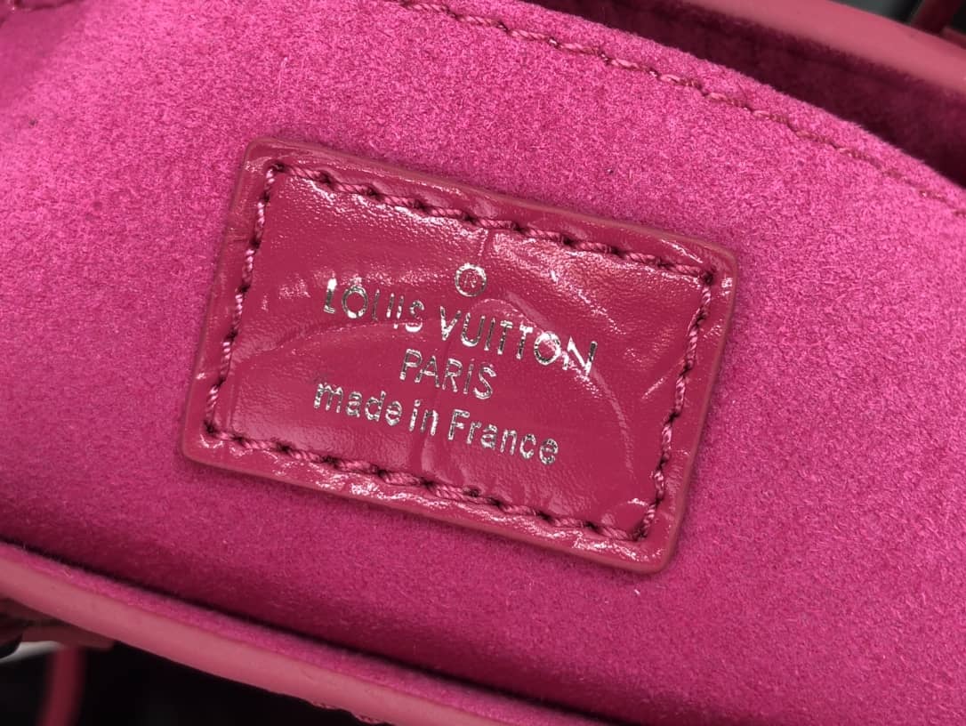L0vis Vvtt0n Petit Sac Plat Flat Shoulder Bag Pink Replica M80169