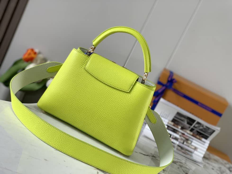 L0vis Vvtt0n Capucines BB Yellow M59468 Replica Shoulder Bag