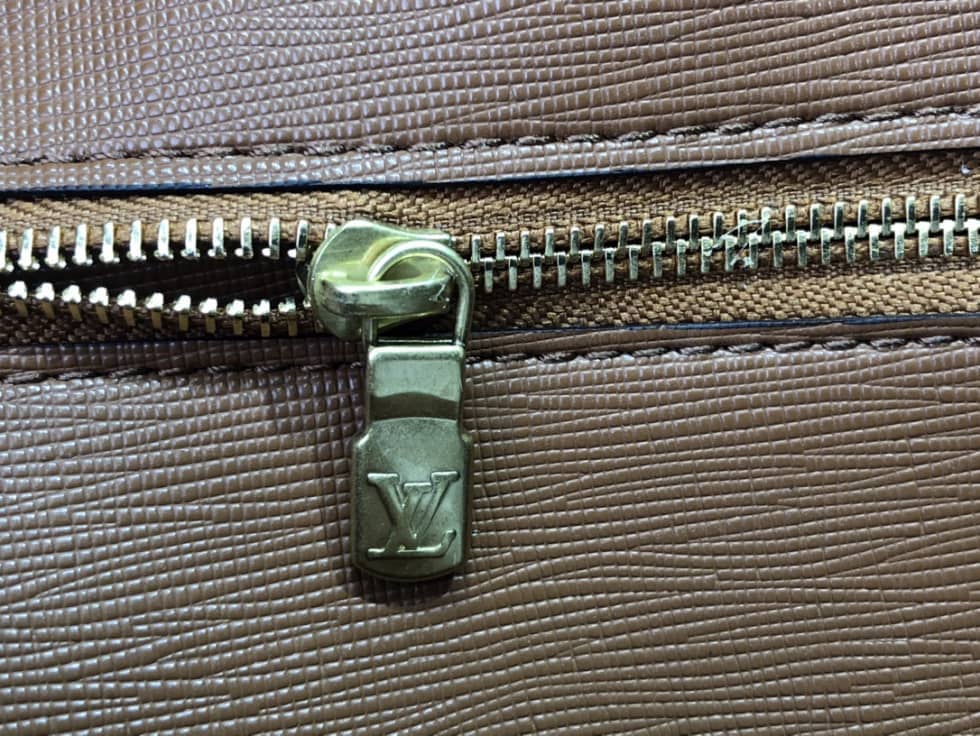 L0vis Vvtt0n Monogram Trocadero 23 Shoulder Bag M51276 Replica
