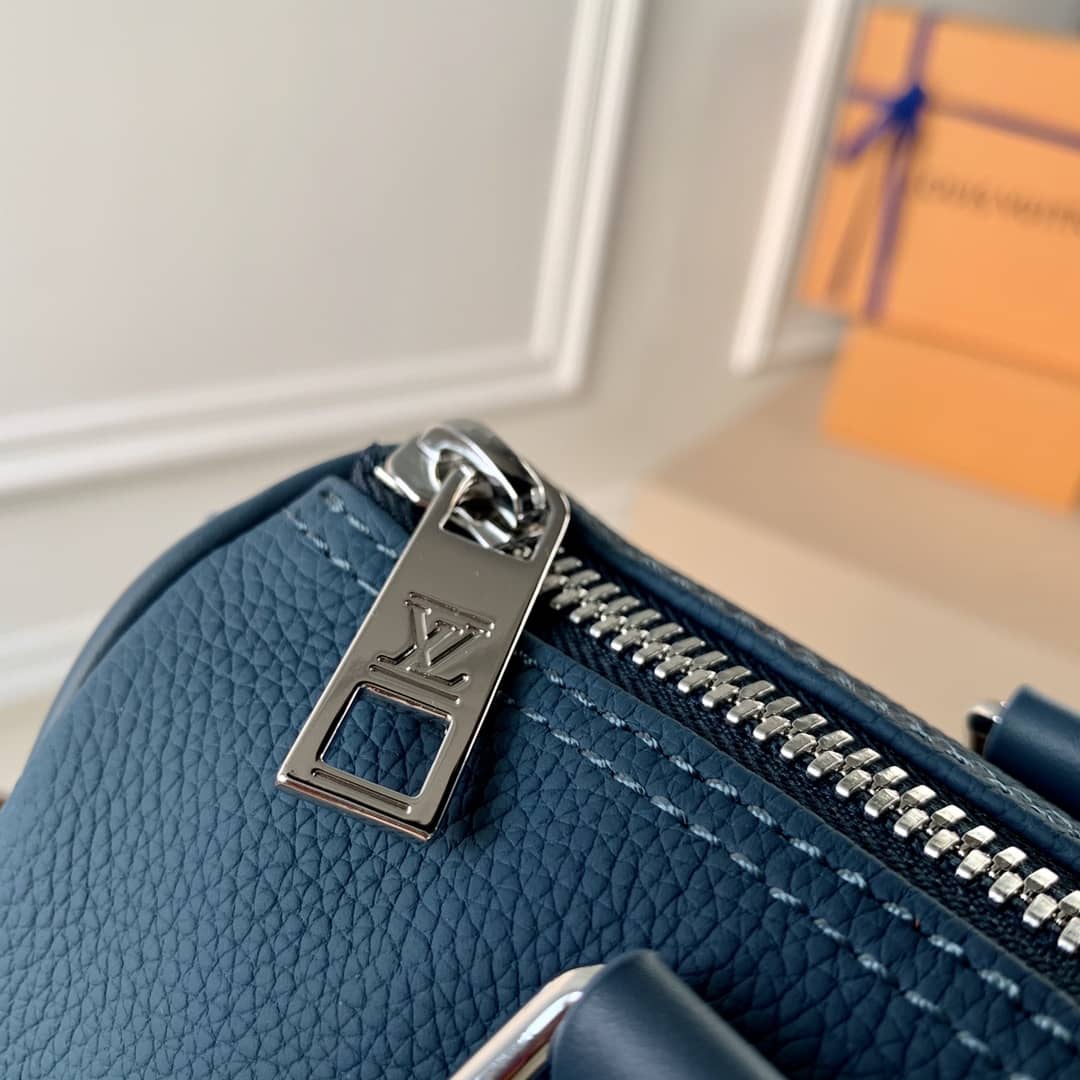 L0vis Vvtt0n Keepall XS Blue M81003 Replica Shoulder Bag