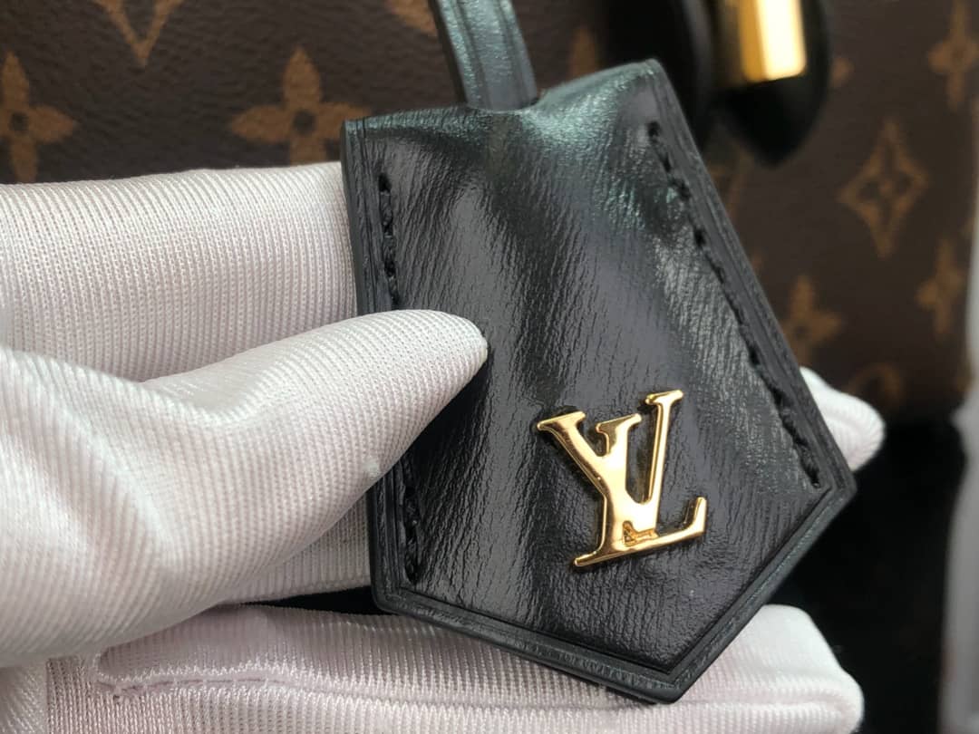 L0vis Vvtt0n Replica Bags Vanity PM Reverse Monogram Coated Canvas Crossbody M45165