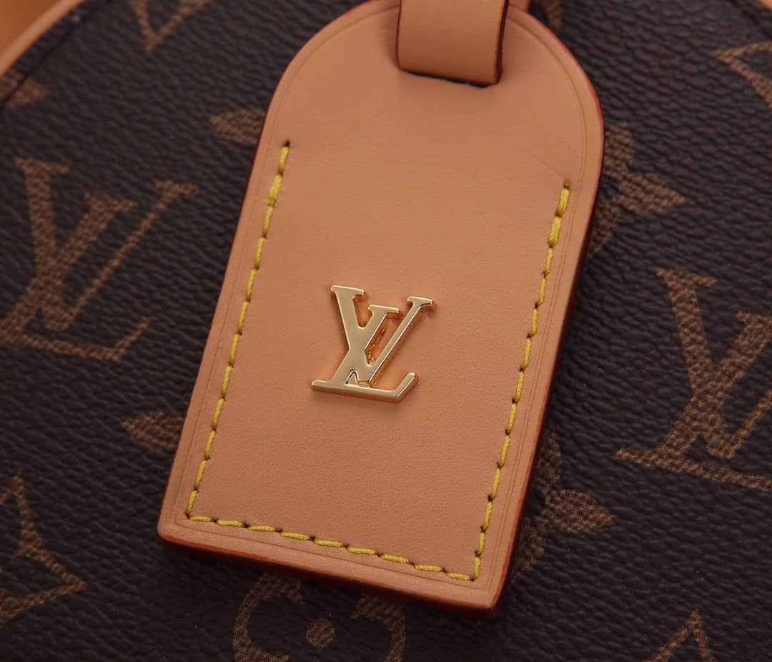 L0vis Vvtt0n Mini Boite Chapeau Replica Crossbody Bag M44699