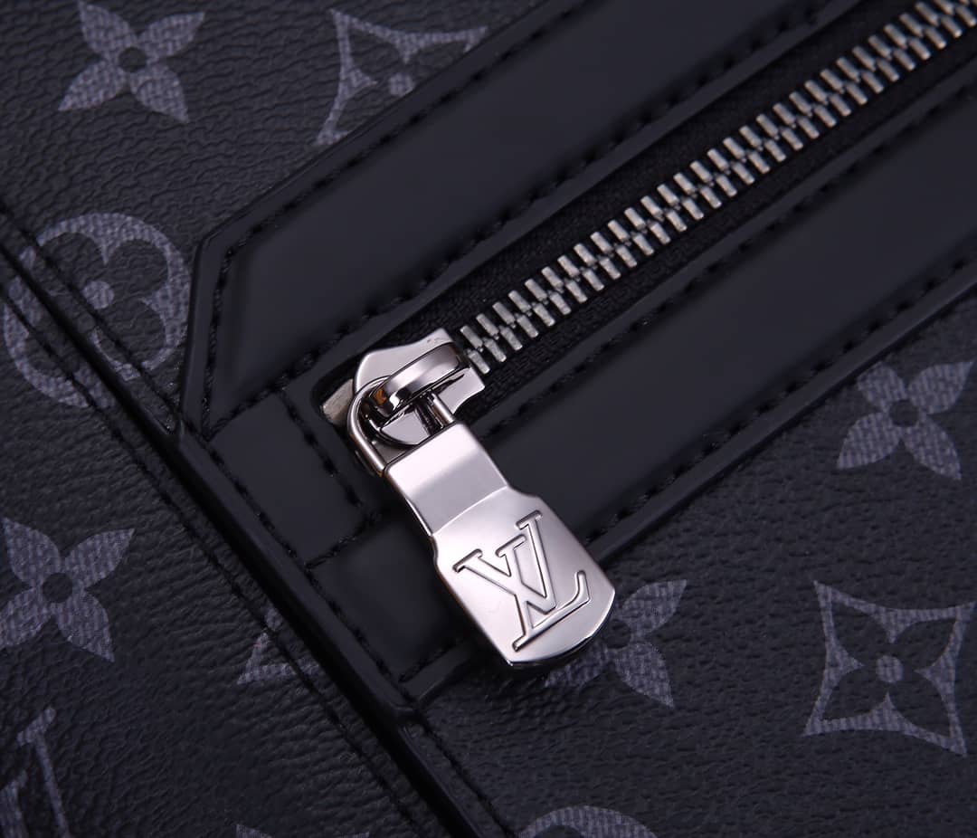 L0vis Vvtt0n Odyssey PM Messenger Bag Replica Black M44223