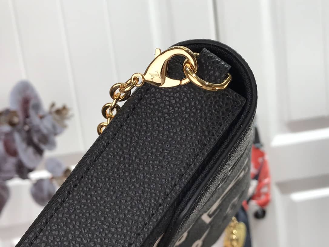 L0vis Vvtt0n Bicolor Monogram Empreinte Replica Pochette Felice Black M69977