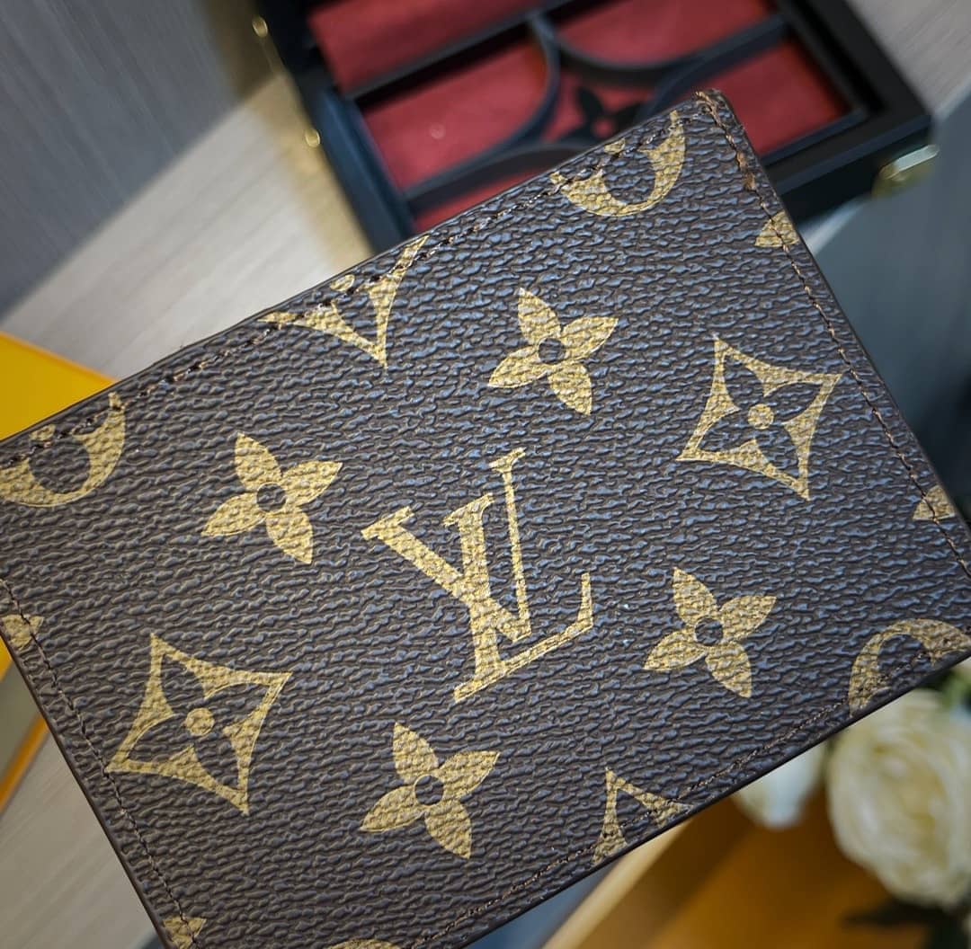 L0vis Vvtt0n Wallet Replica Monogram Canvas Card Holder Christmas Collection