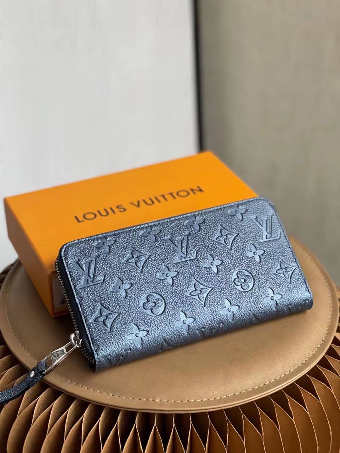 L0vis Vvtt0n Long Wallet Zippy Empreinte Navy Blue M80958 Replica Wallet