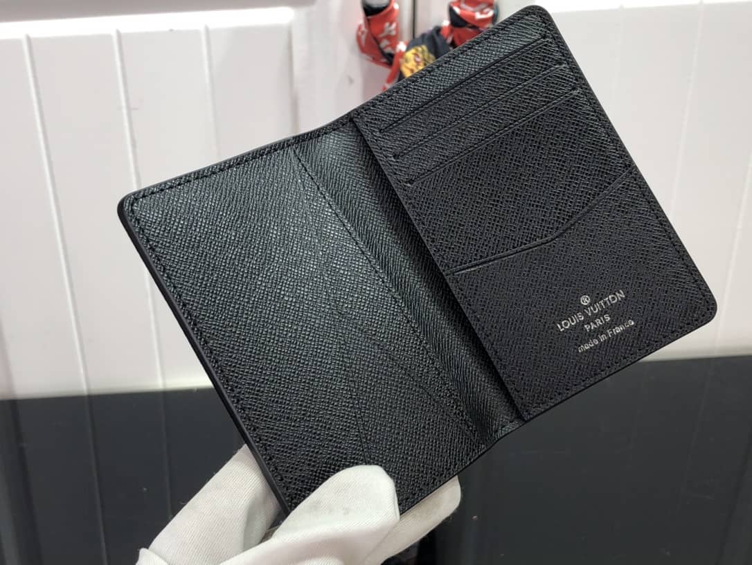 Fake L0vis Vvtt0n Fashion Wallet On Sale