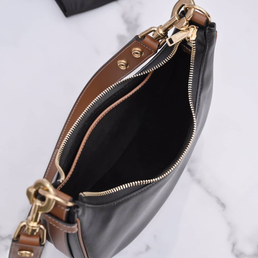 Ce1i*e Ava Calfskin Hobo Replica Bag