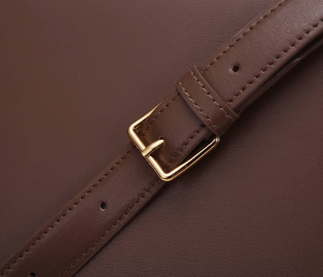Ce1i*e Bag Dupe Triomphe Micro Luggage