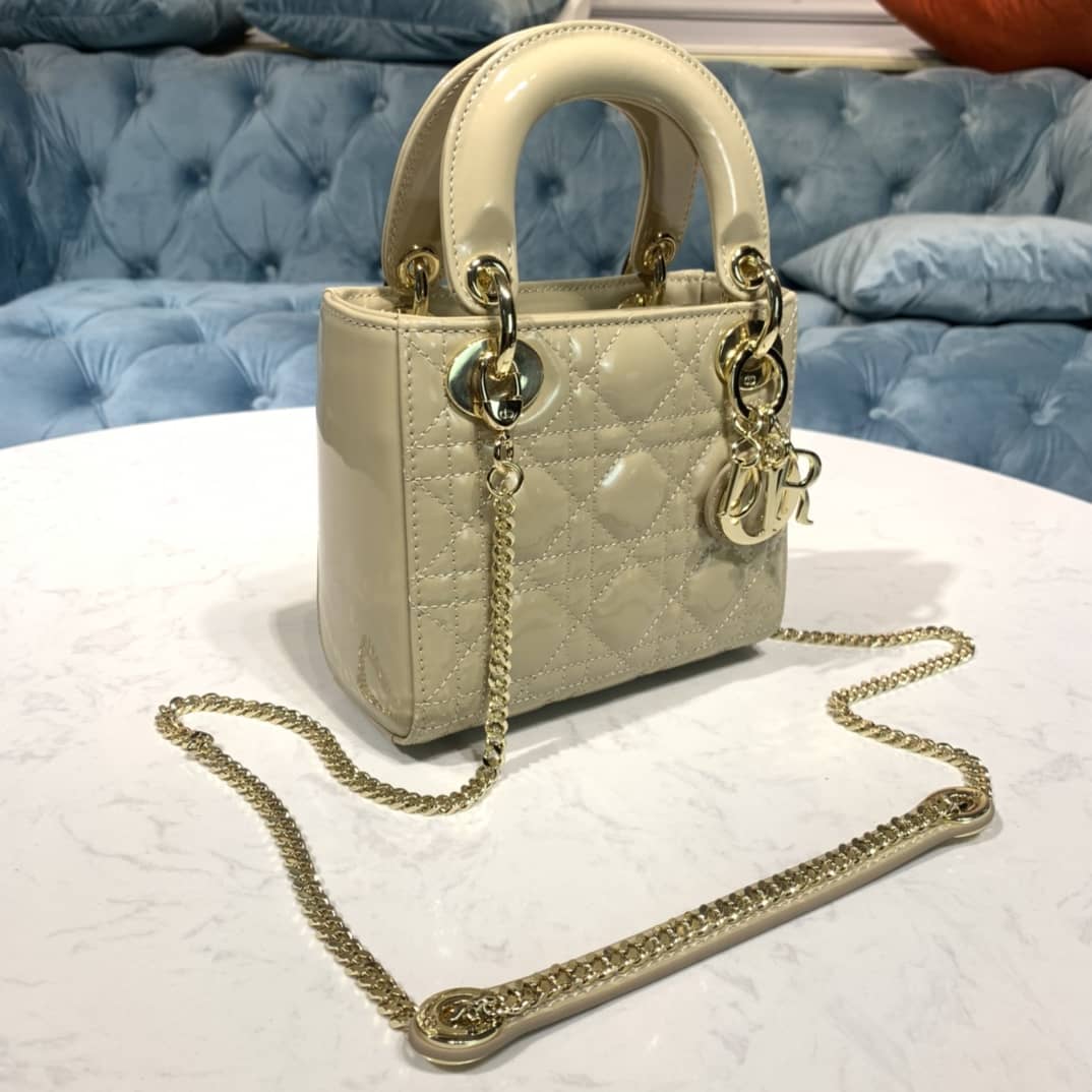 Chr1st1an D10r Lady D10r 17CM Replica Bag