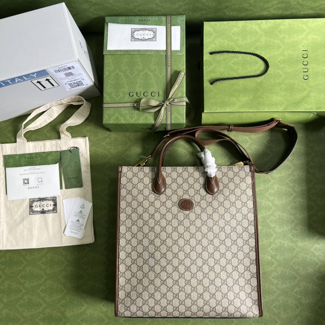 Gvc*1 Interlocking G Medium Tote Replica 674155