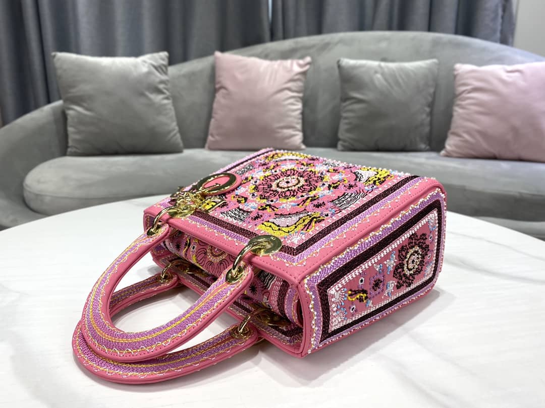 Chr1st1an D10r Lady D10r 24CM Replica Bag