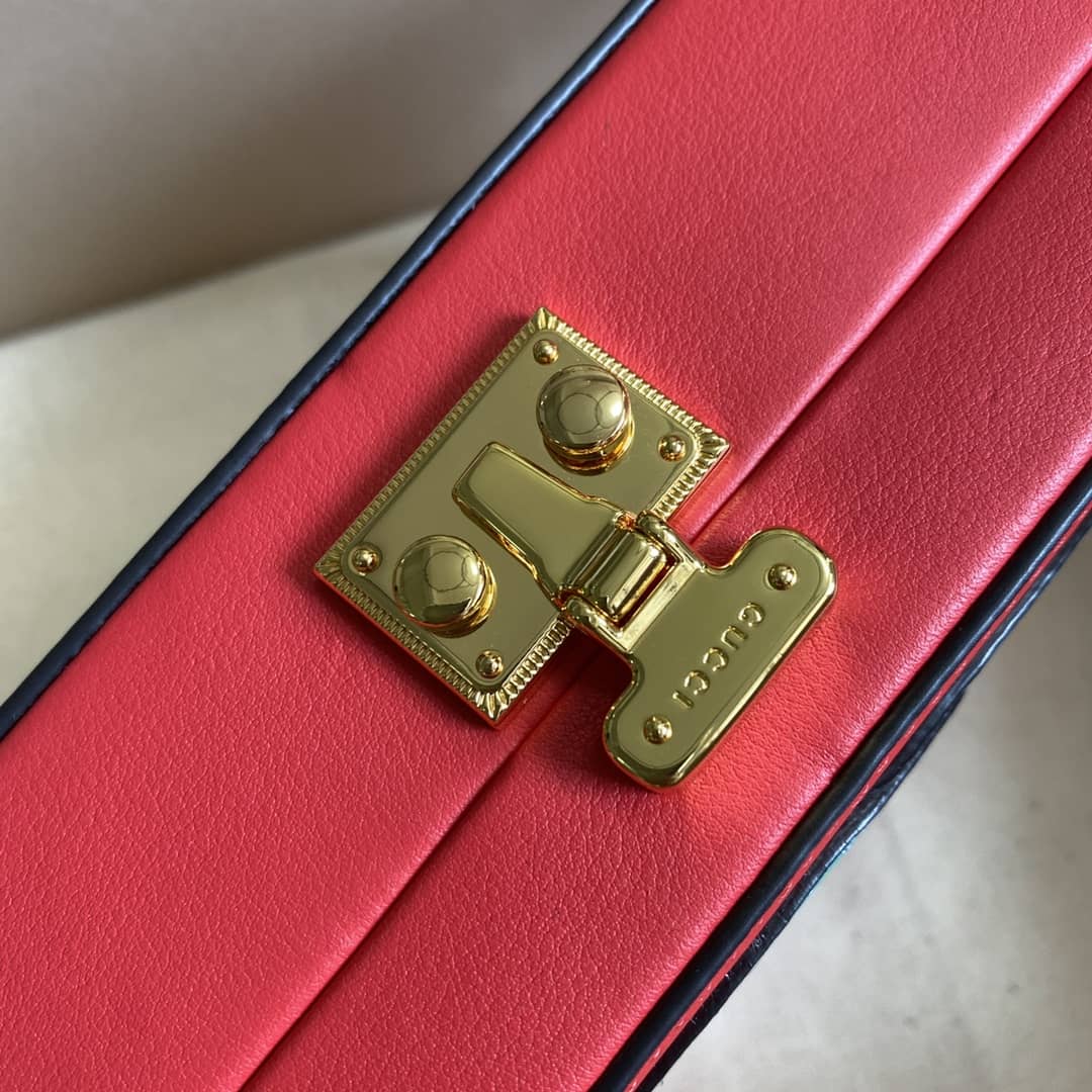 Gvc*1 Interlocking G Mini Bag Replica 658230