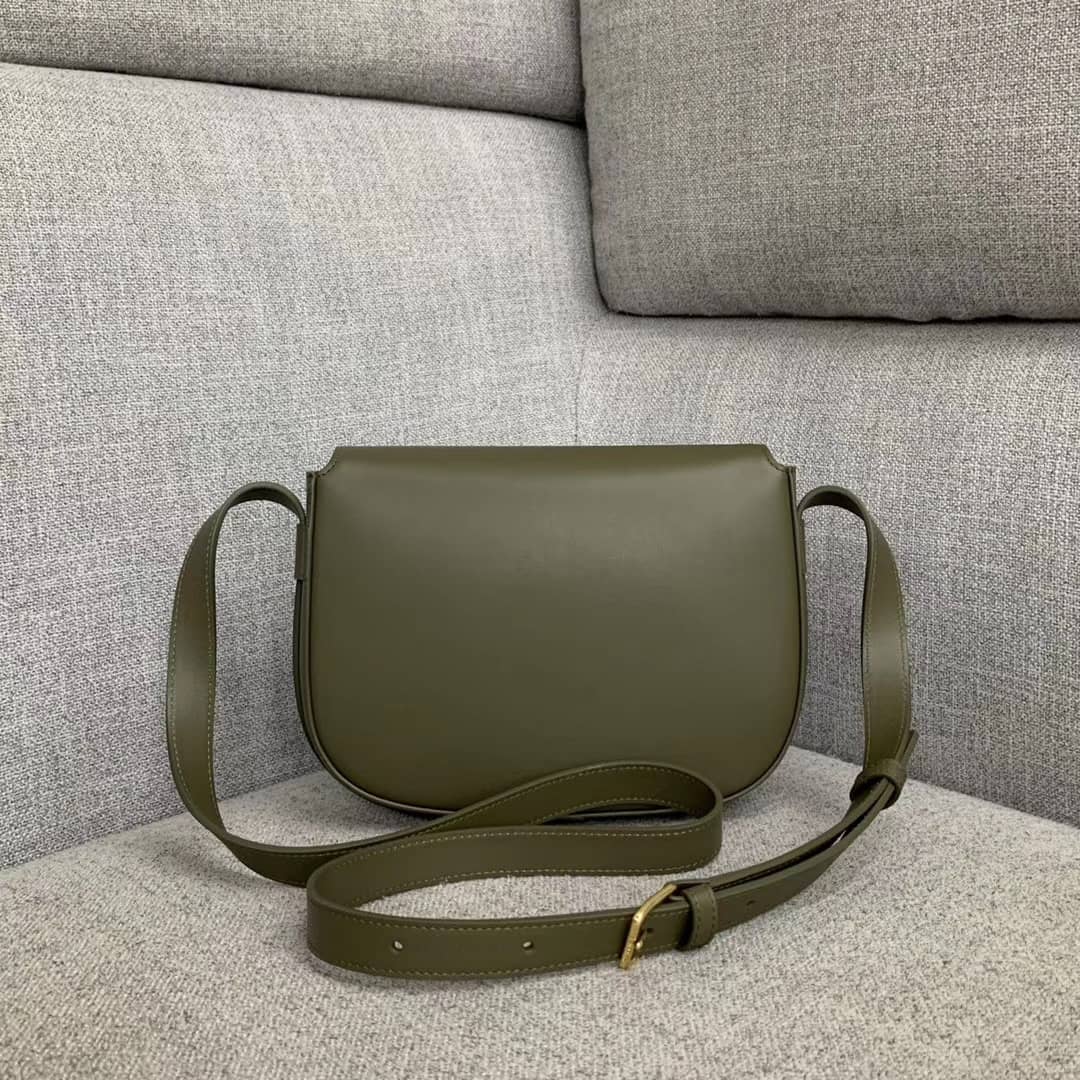 Ce1i*e Triomphe Bag Dupe  Medium Maillon Triomphe Calfskin Replica Bag
