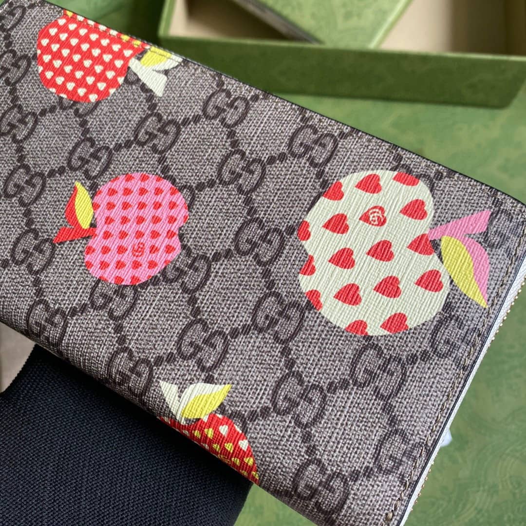 Gvc*1 Les Pommes Zip Around Wallet Replica 663924