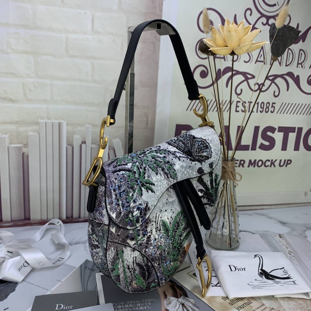 D10r Saddle Bag Dupe