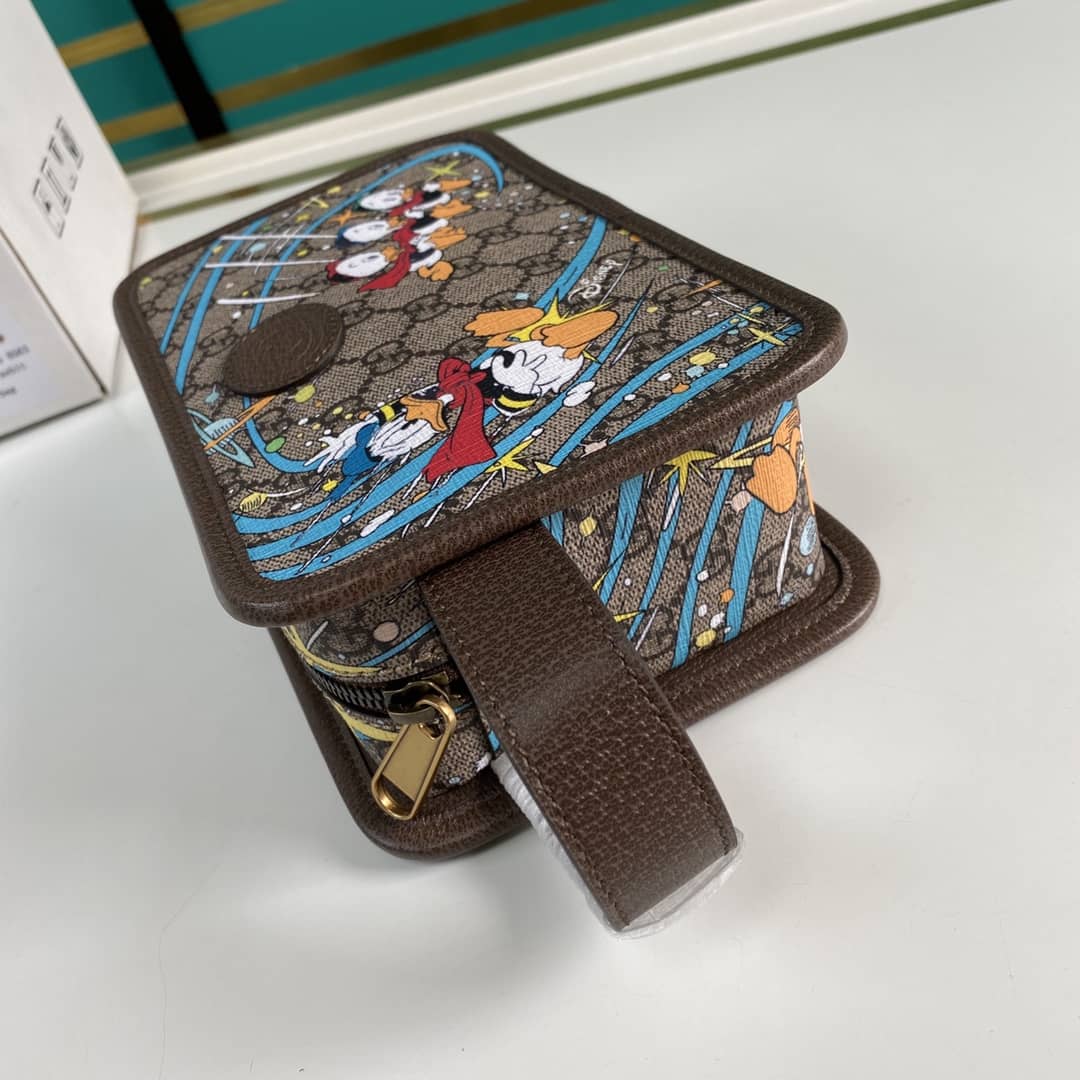 Gvc*1 X Disney  Donald Duck Cosmetic Case Replica 647929