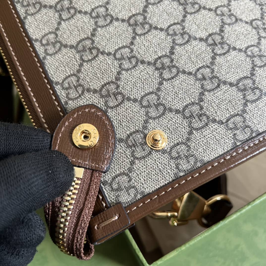 Gvc*1 Interlocking G Messenger Bag Replica 674164