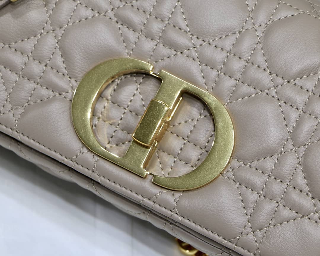 Chr1st1an D10r Caro Replica Bag