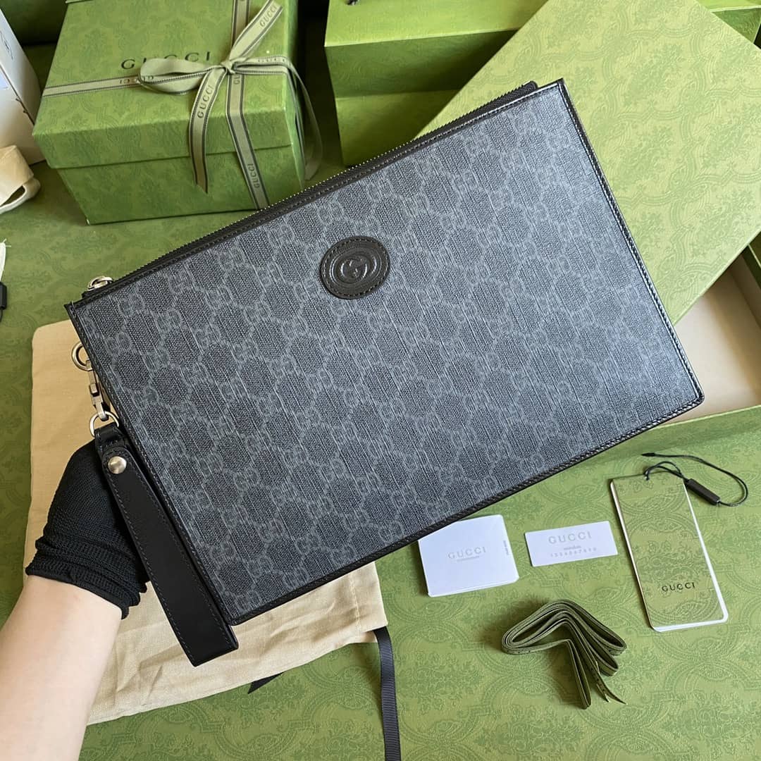 Gvc*1 GG Svp*me Pouch Replica 672953