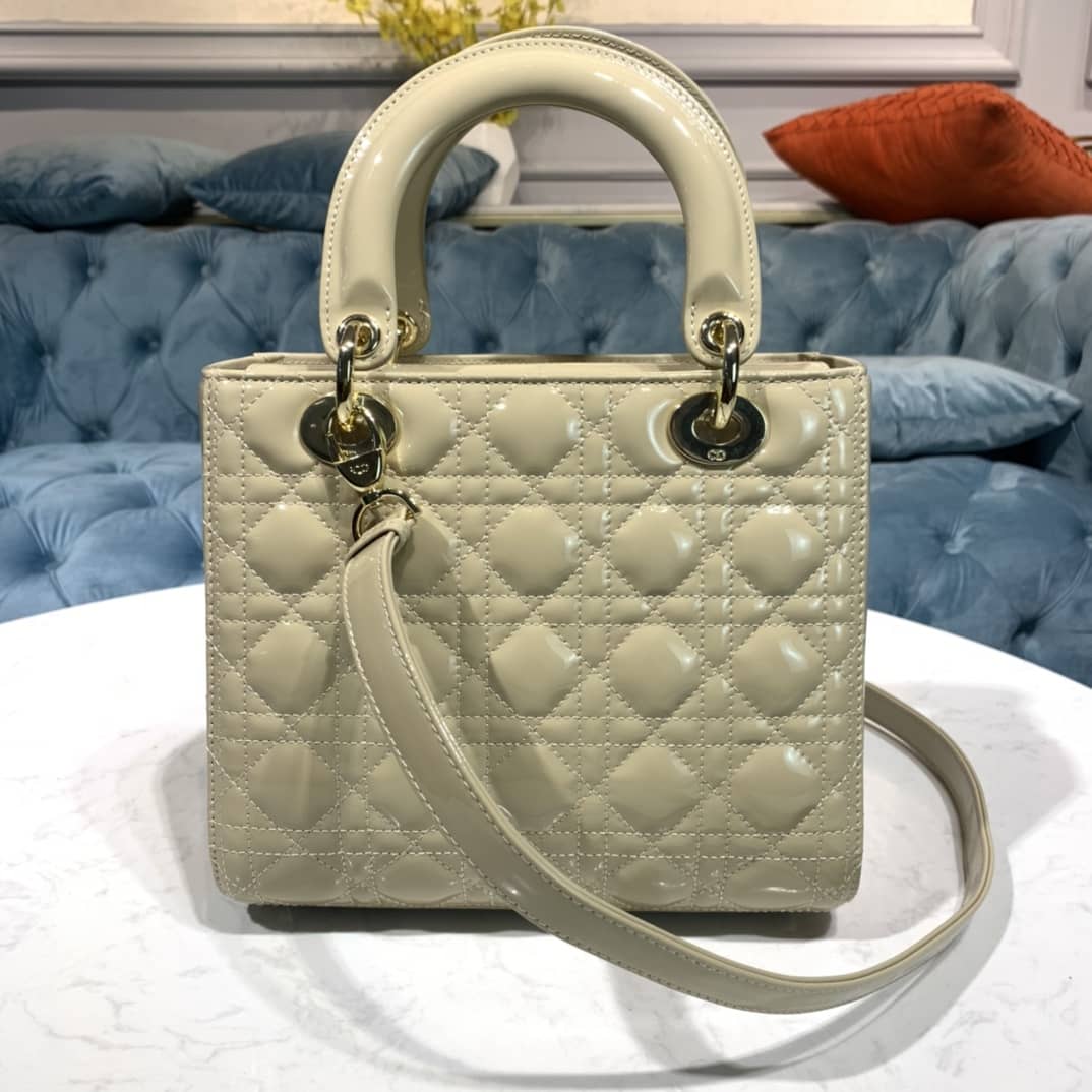 Chr1st1an D10r Lady D10r 24CM Replica Bag