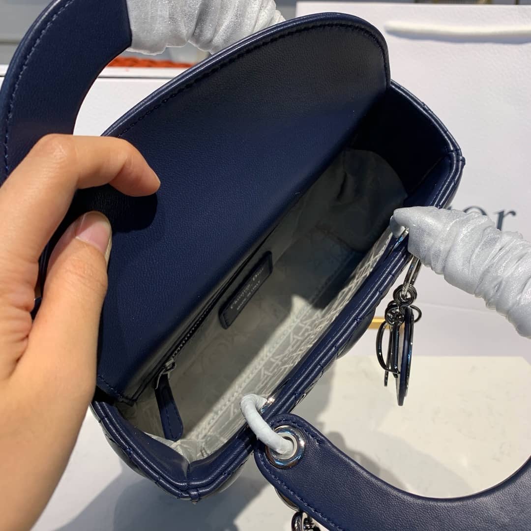 Chr1st1an D10r Lady D10r 20CM Replica Bag