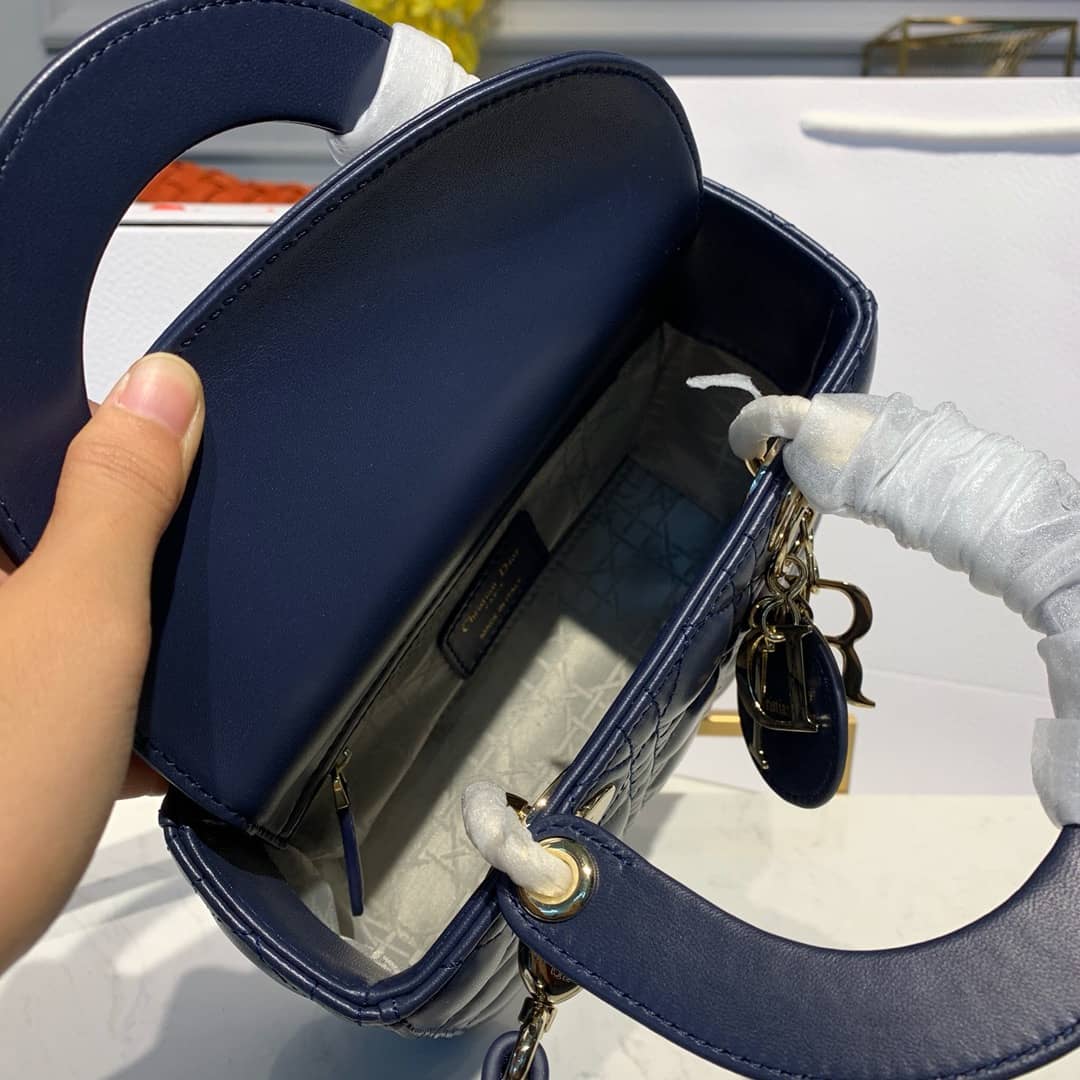 Chr1st1an D10r Lady D10r 20CM Replica Bag