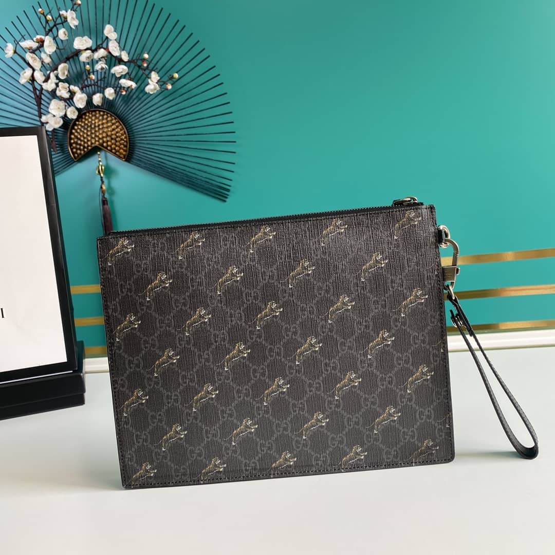 Gvc*1 GG Svp*me Tiger Print Wristlet Pouch Replica 575136