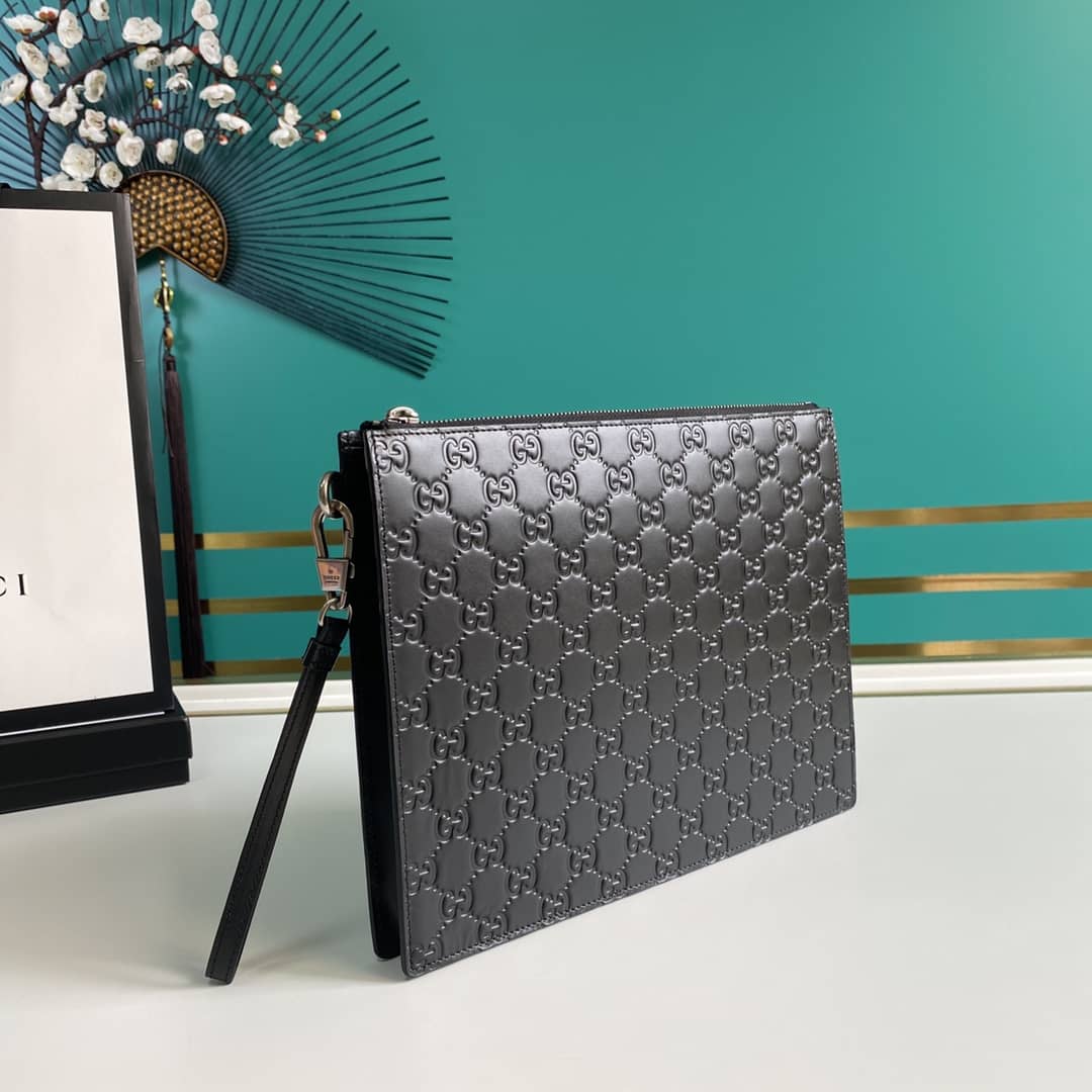 Gvc*1 Embossed Logo Calf Leather Black Pouch 547074