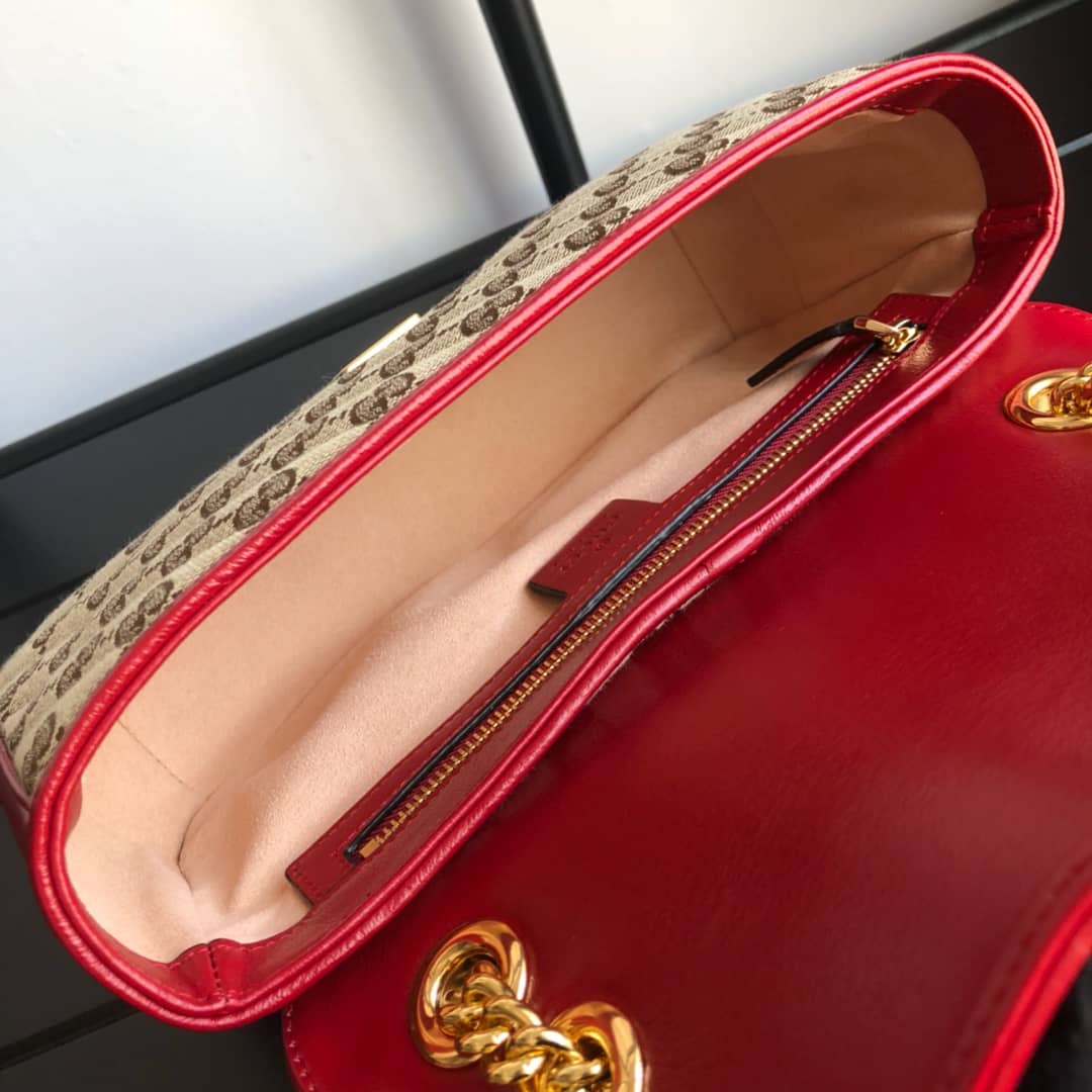 Gvc*1 GG Marmont Matelasse Shoulder Bag Replica Red 443497
