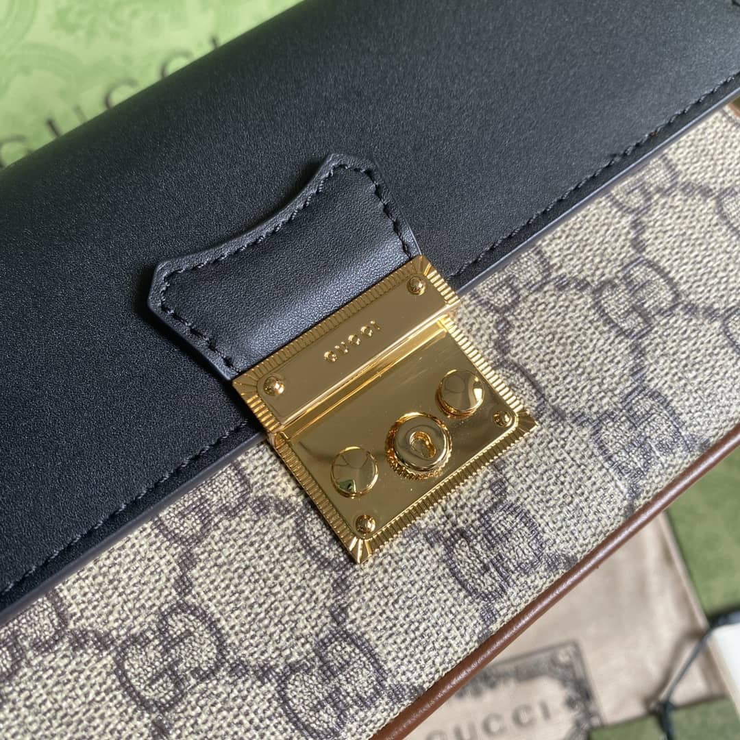 Gvc*1 Padlock Chain Long Wallet Black Replica 658226
