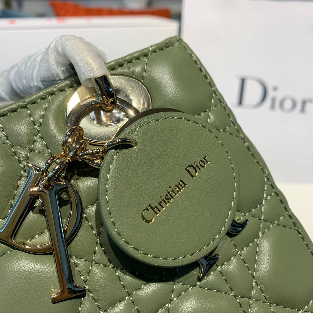Chr1st1an D10r Lady D10r 20CM Replica Bag