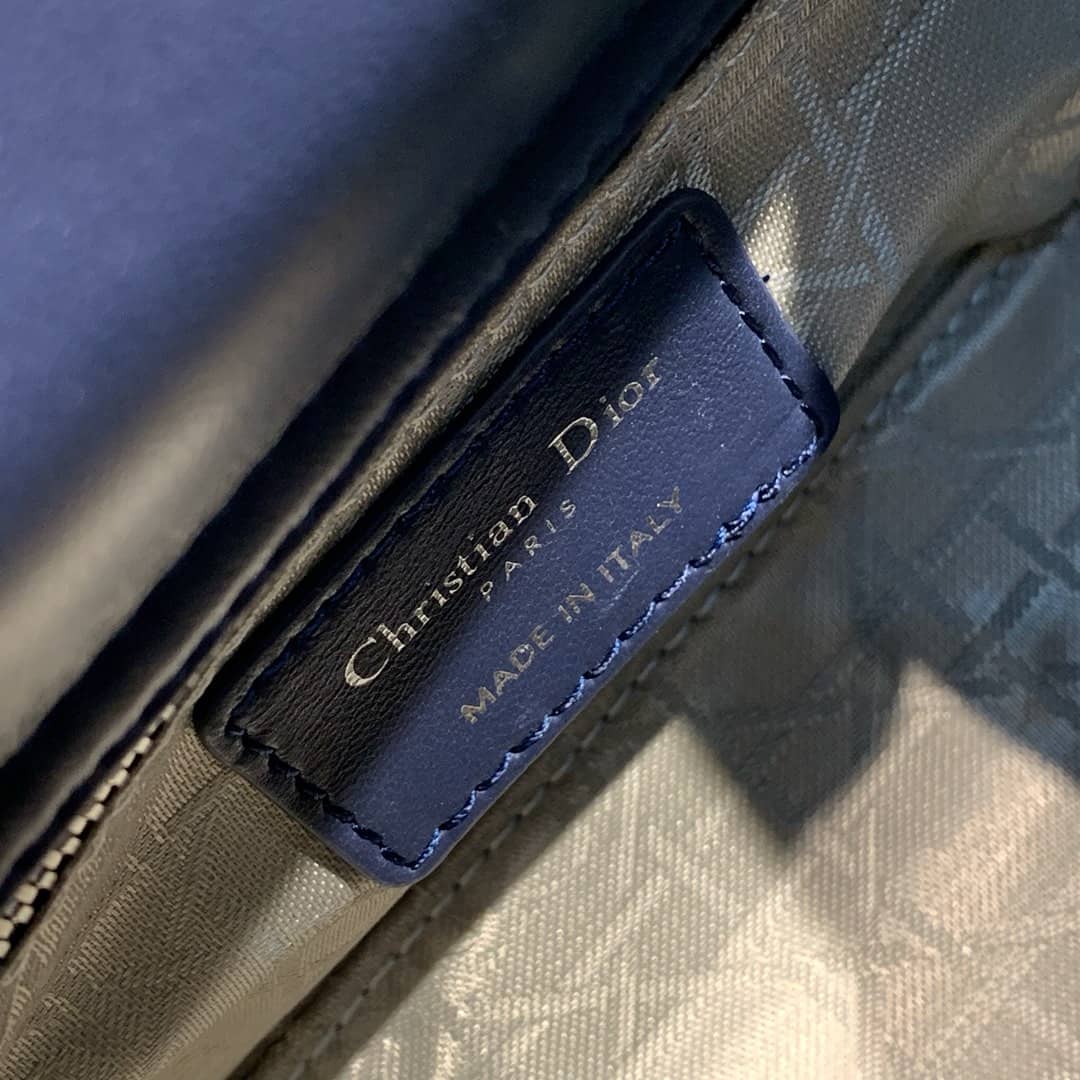 Chr1st1an D10r Lady D10r 17CM Replica Bag