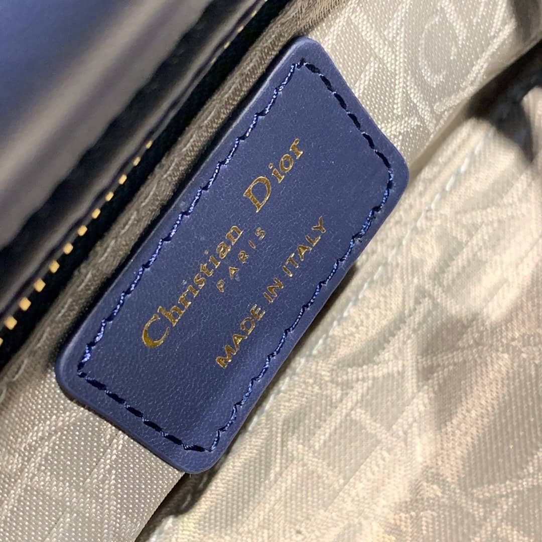 Chr1st1an D10r Lady D10r 17CM Replica Bag