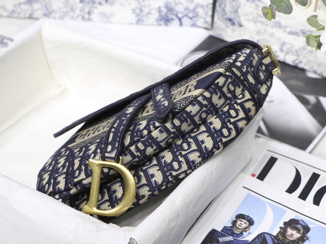 Chr1st1an D10r Saddle 25.5CM Replica Bag