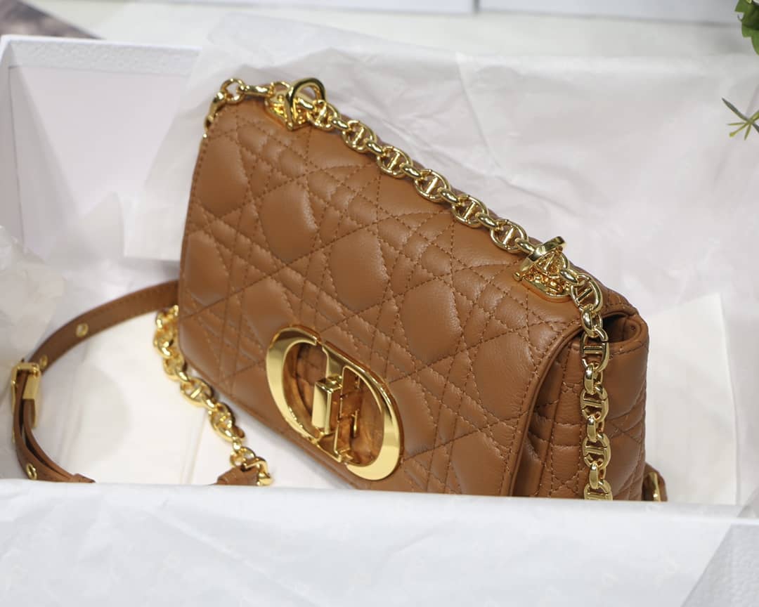 Chr1st1an D10r Caro Replica Bag