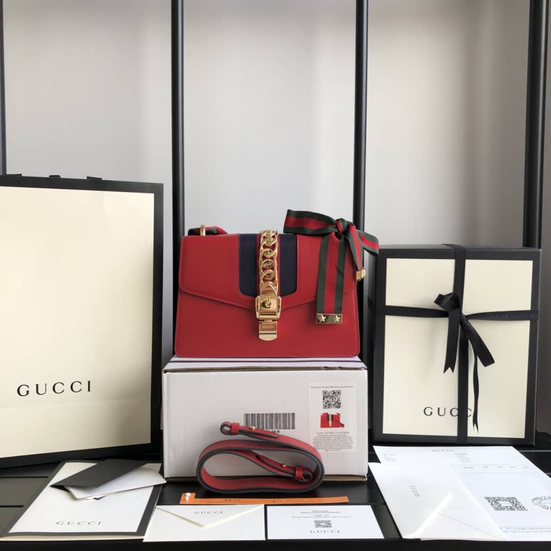 Gvc*1 Sylvie Small Leather Shoulder Bag Replica Red 421882