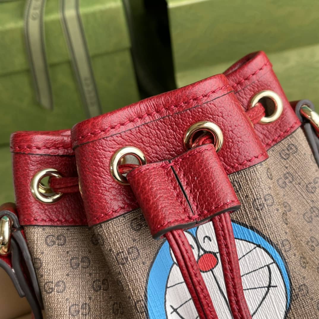 Gvc*1 Doraemon X Gvc*1 Mini Bucket Bag Replica 647801
