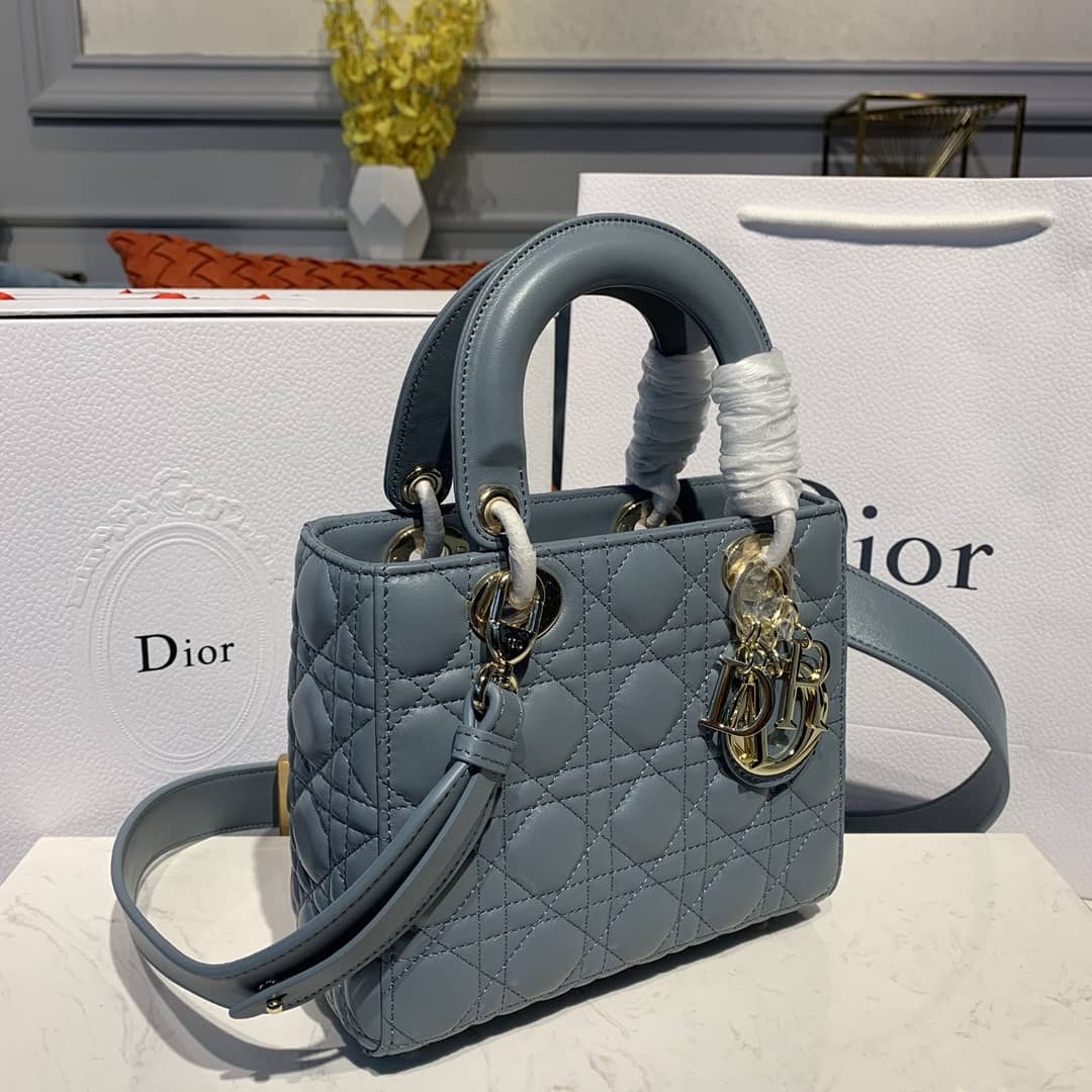 Chr1st1an D10r Lady D10r 20CM Replica Bag