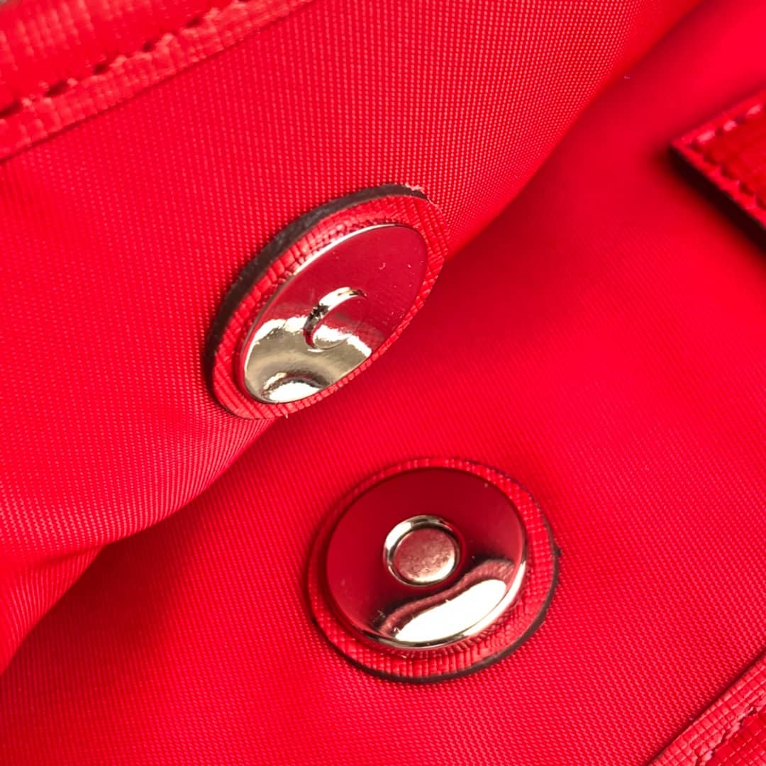 Gvc*1 GG Svp*me Kids Girl Tote Replica Red 605614