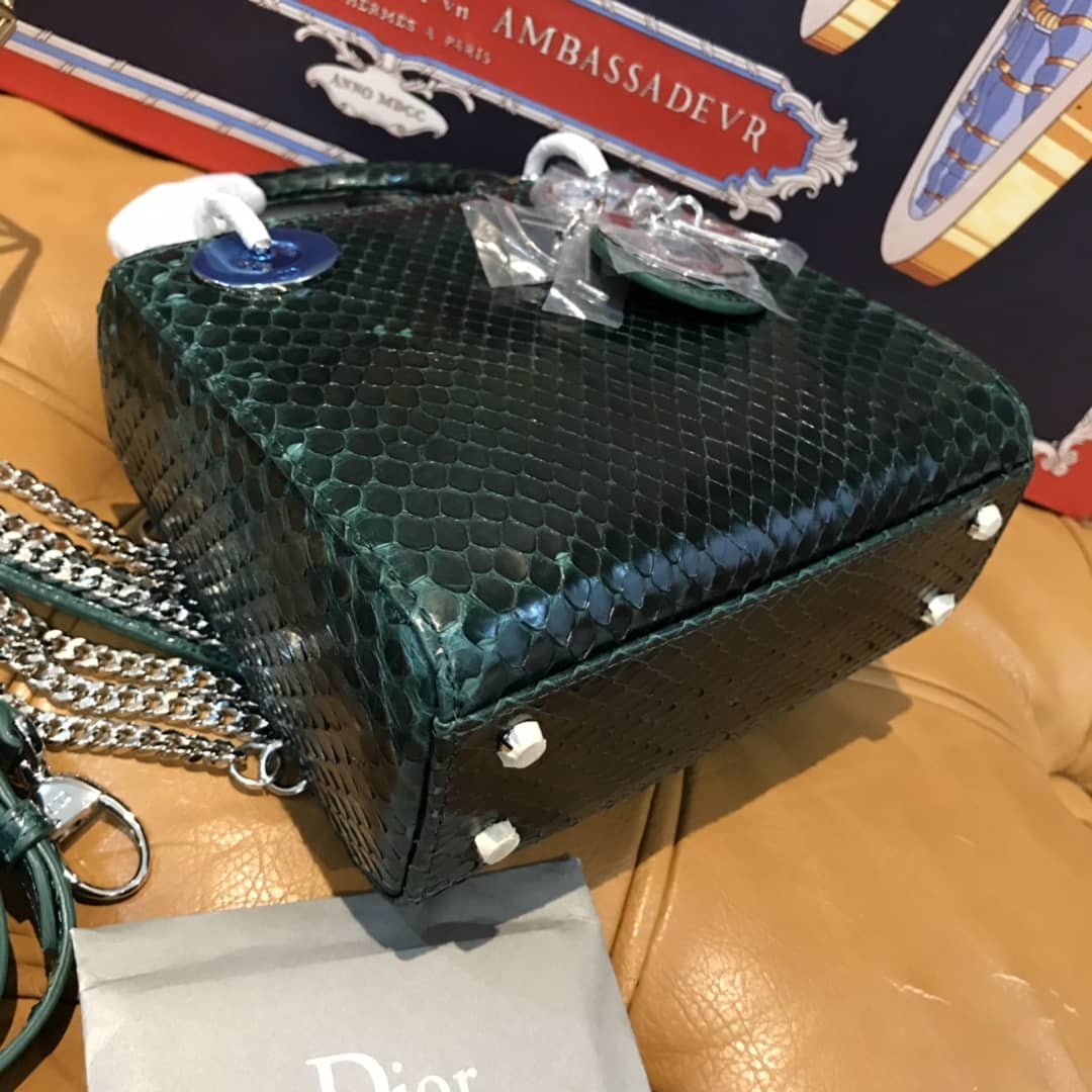 Chr1st1an D10r Lady D10r 17CM Replica Bag