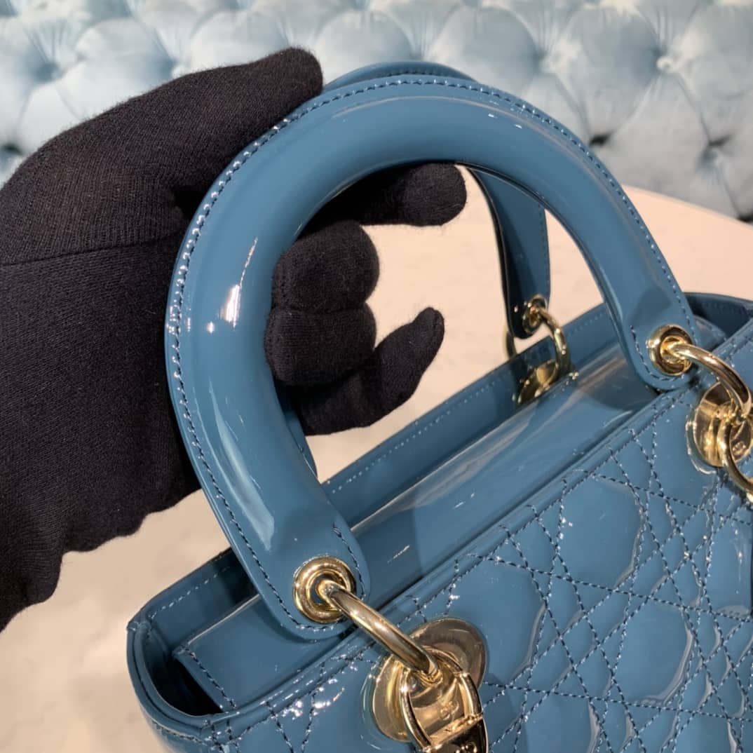 Chr1st1an D10r Lady D10r 24CM Replica Bag