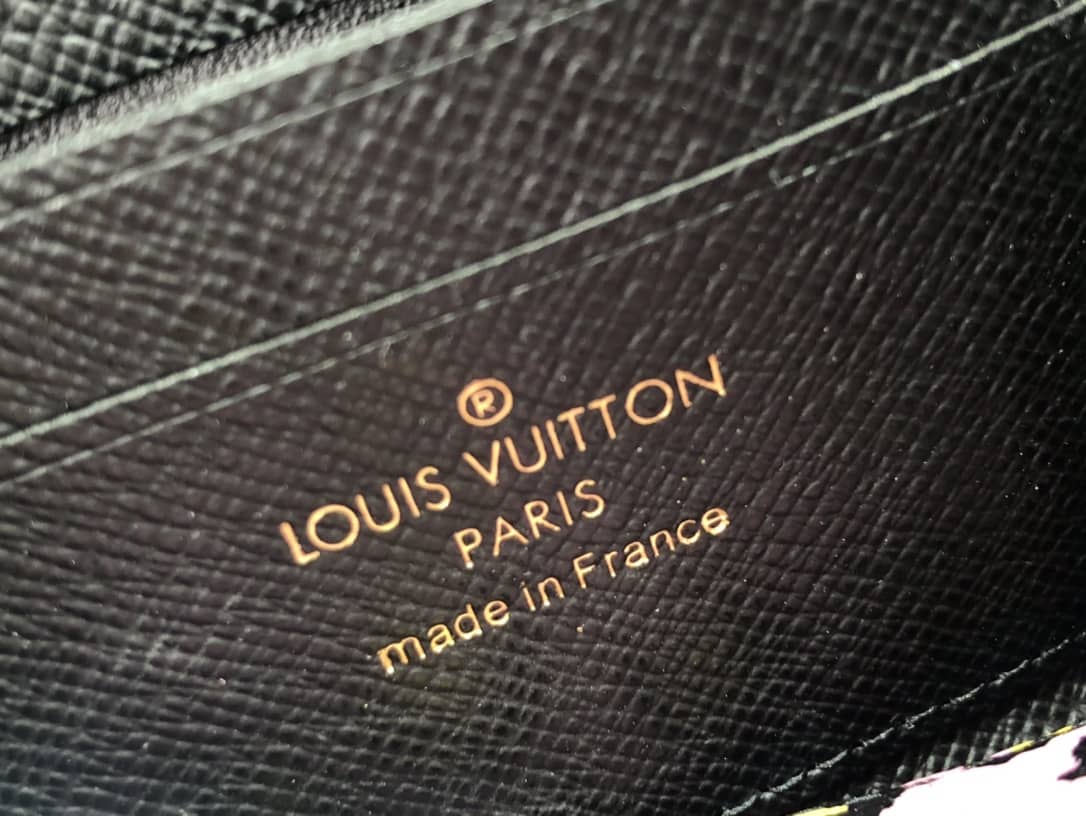 L0vis Vvtt0n Wallet Dupe Zippy Coin M80677