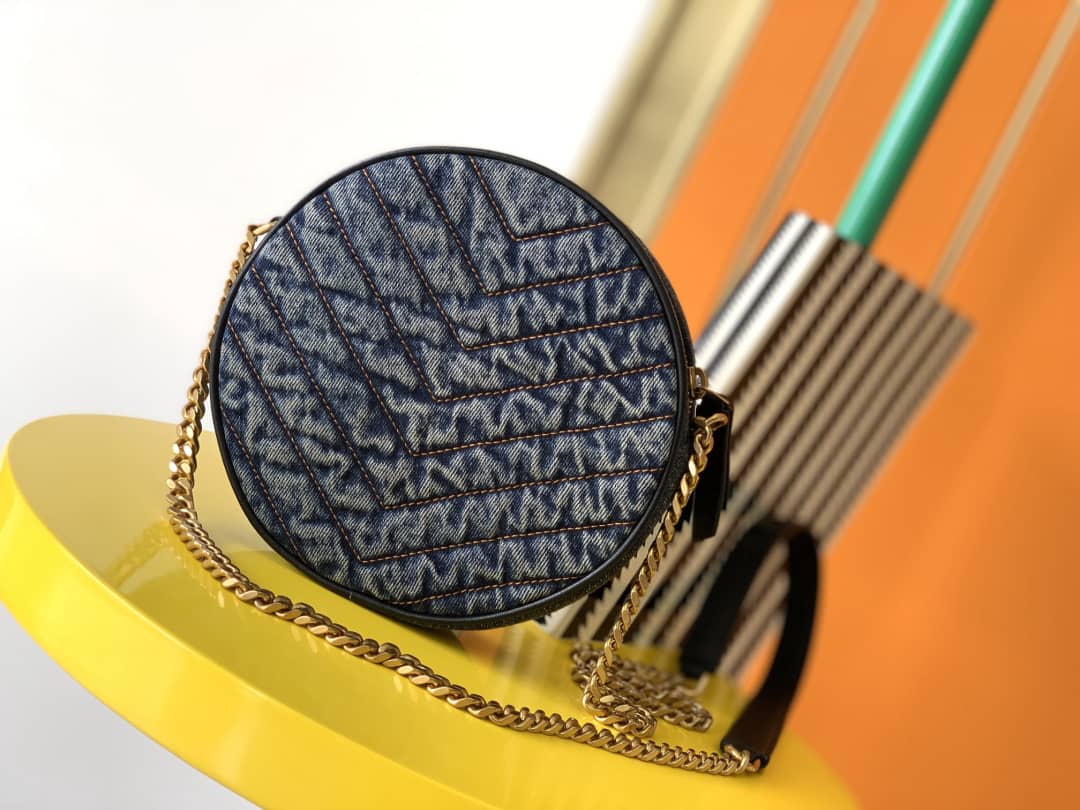 Sa1nt Lau*nt Y51 Vinyle Denim Quilted Round Bag