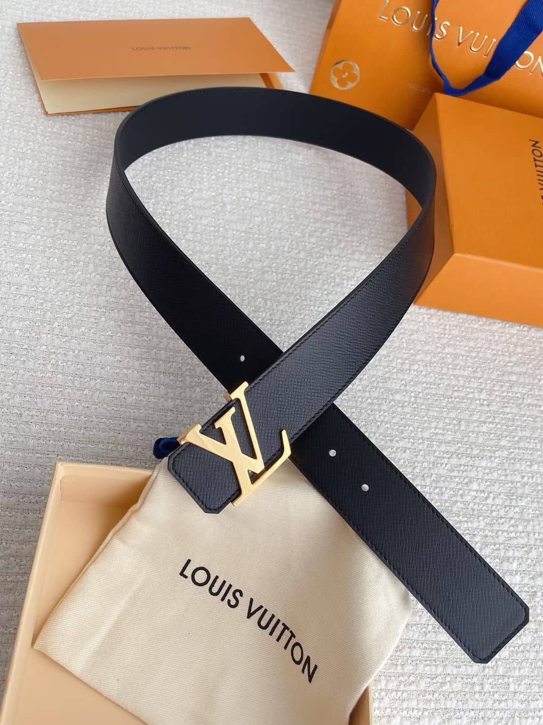 Replica L0vis Vvtt0n Belt AAA+ 40mm