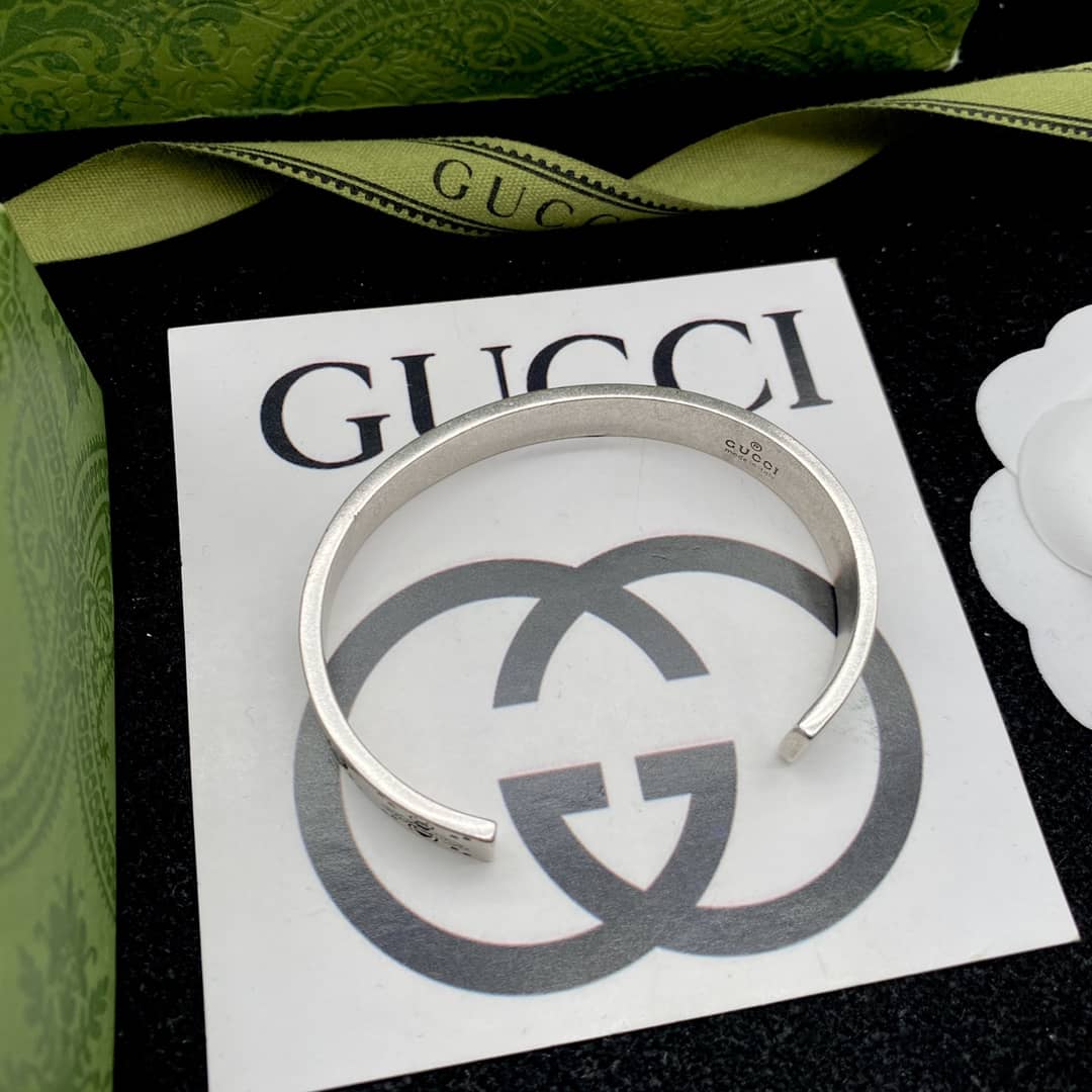 Wholesale Gvc*1 Logo Bracelet